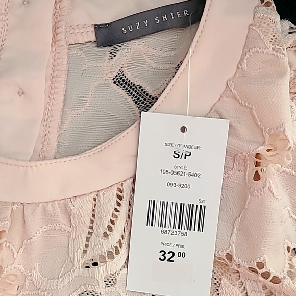 Lace top - Picture 3 of 4